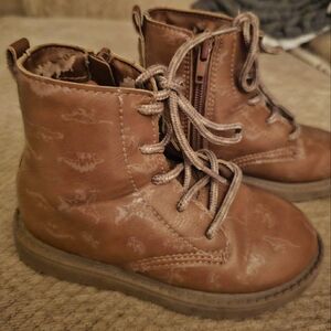 Carter's "Dino" Boots sz 9c